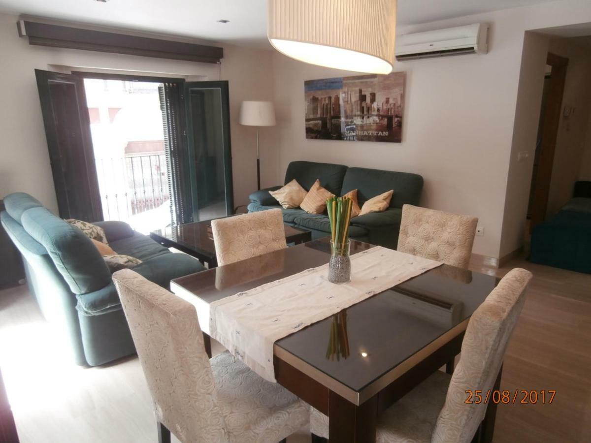 Apartamento Deluxe Centro Historico Apartment Sevilla Bagian luar foto